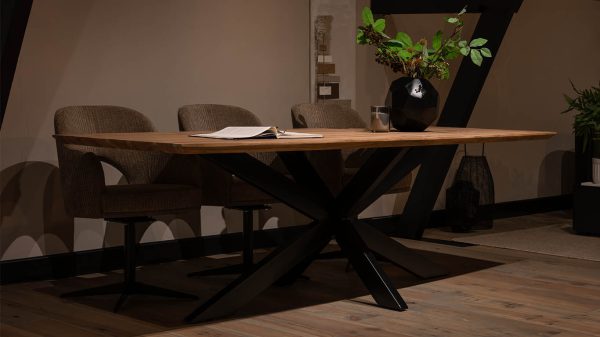 Bruuts Eettafel Lara