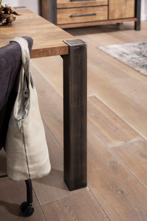 Eettafel Tata Industrieel Metaal Hufterproof 220cm